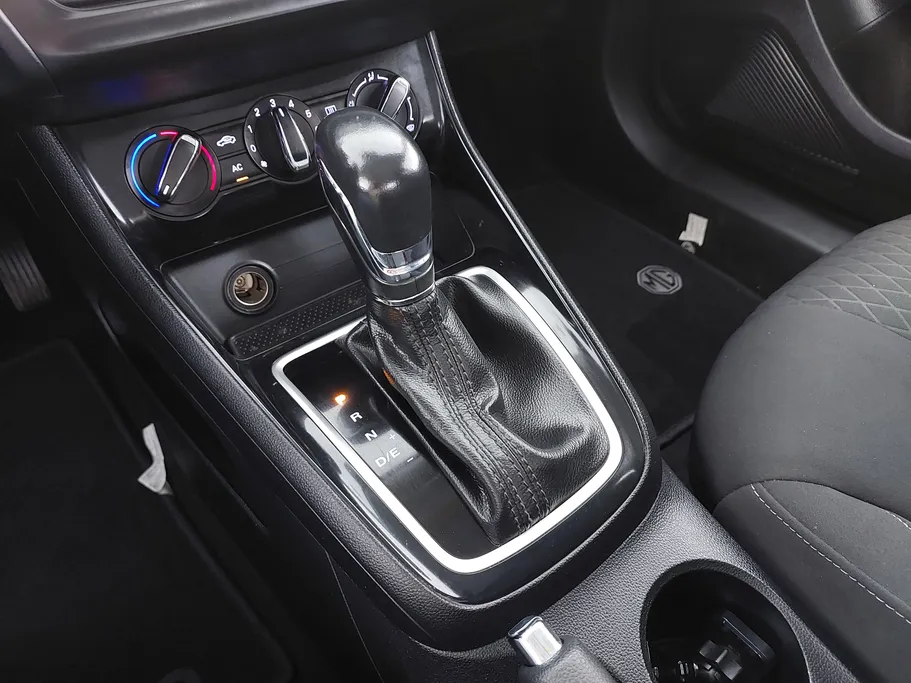 2023 MG 5 STD 
