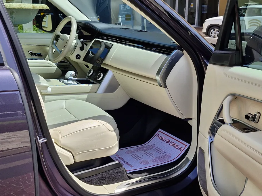 2023 Land Rover Range Rover SV Autobiography 