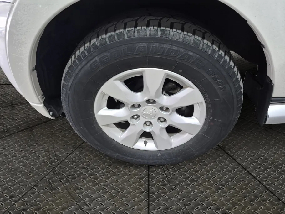2018 Mitsubishi Pajero GLS 5Doors 