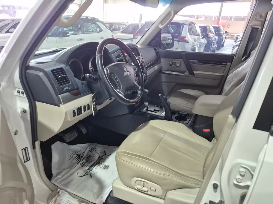 2018 Mitsubishi Pajero GLS 5Doors 