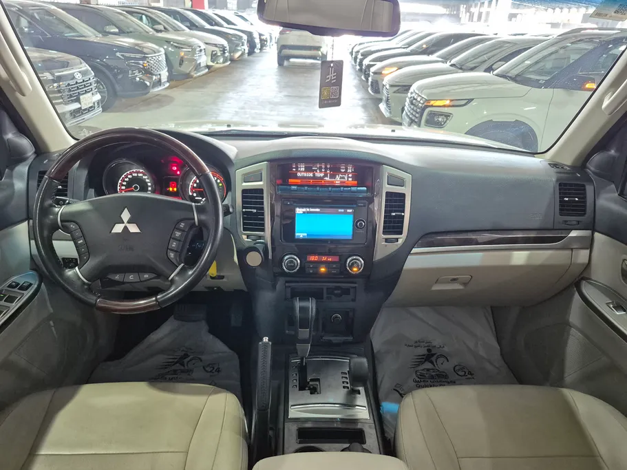 2018 Mitsubishi Pajero GLS 5Doors 