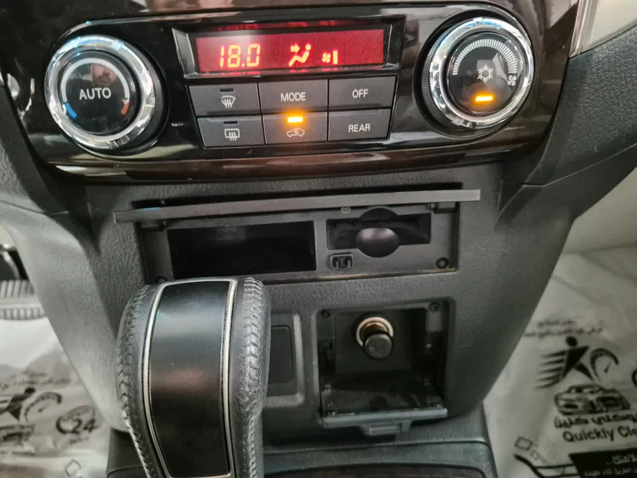 2018 Mitsubishi Pajero GLS 5Doors 