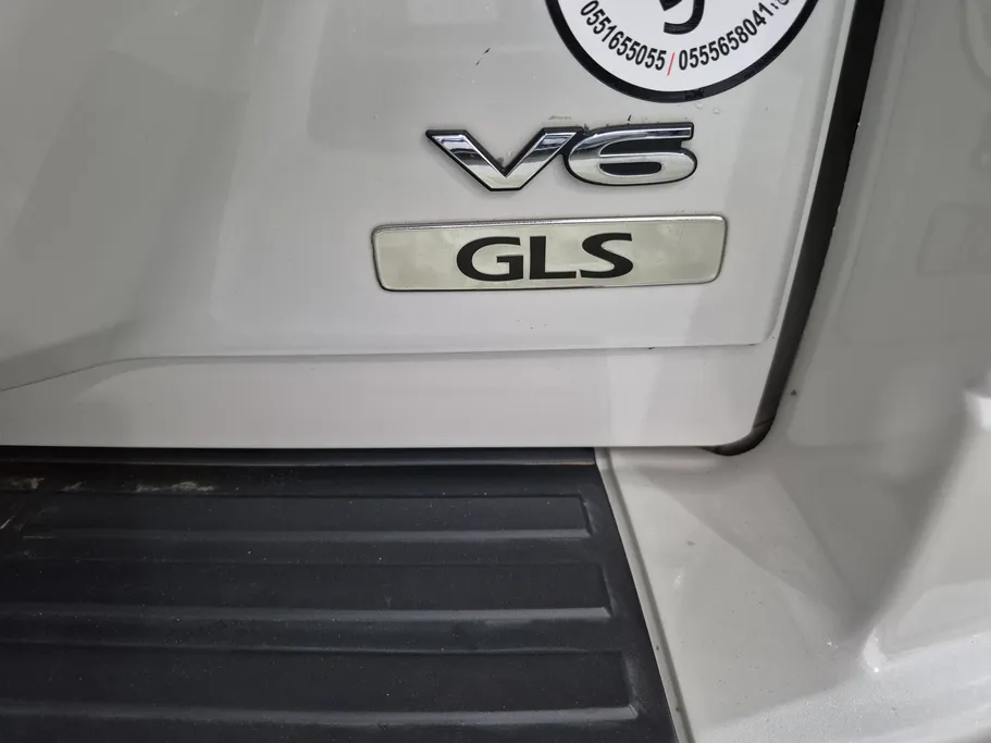 2018 Mitsubishi Pajero GLS 5Doors 