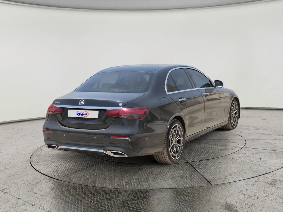 2022 Mercedes E 300 