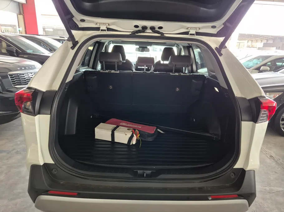 2024 Toyota RAV4 ADVENTURE 