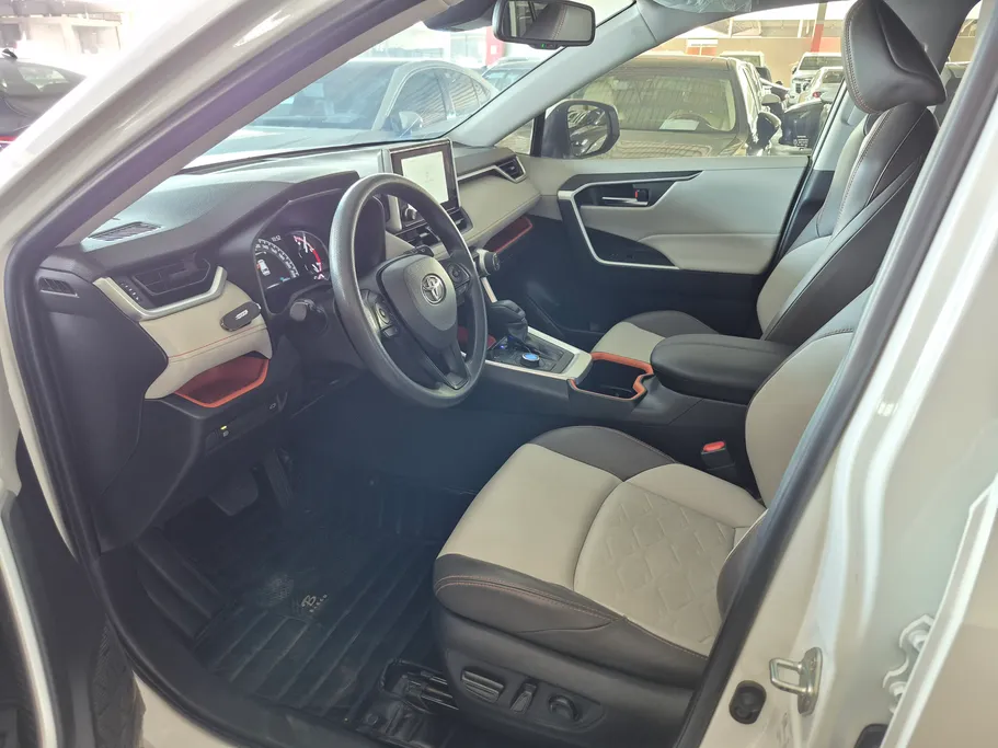 2024 Toyota RAV4 ADVENTURE 