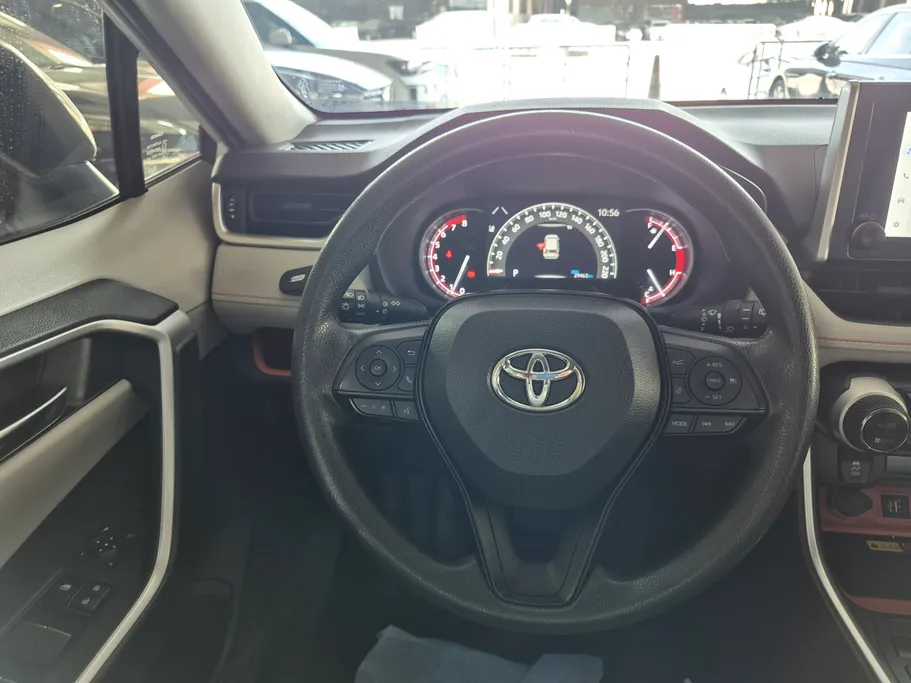 2024 Toyota RAV4 ADVENTURE 