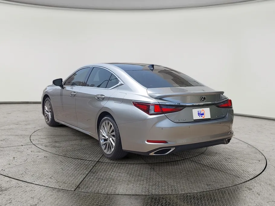 لكزس ES 350 2025 