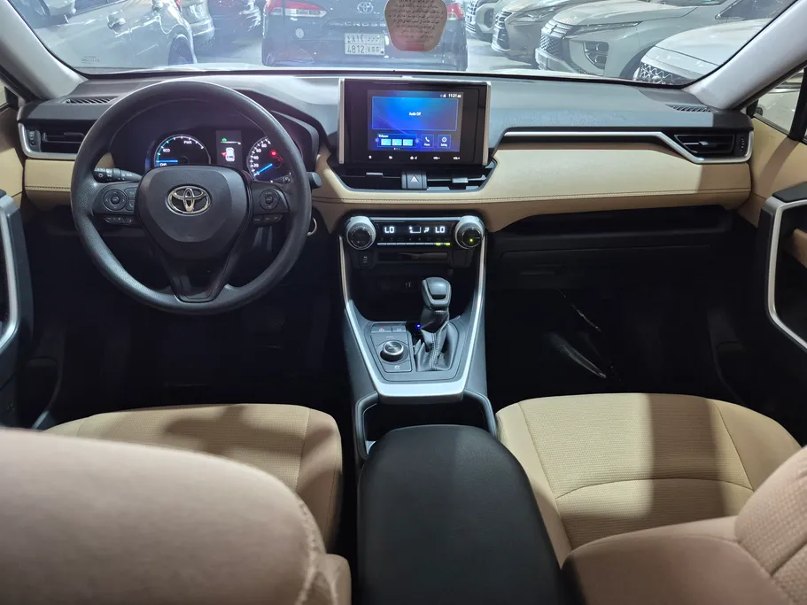 2024 Toyota RAV4 LE HEV 