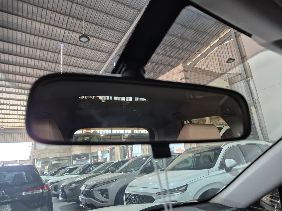 2024 Toyota RAV4 LE HEV 