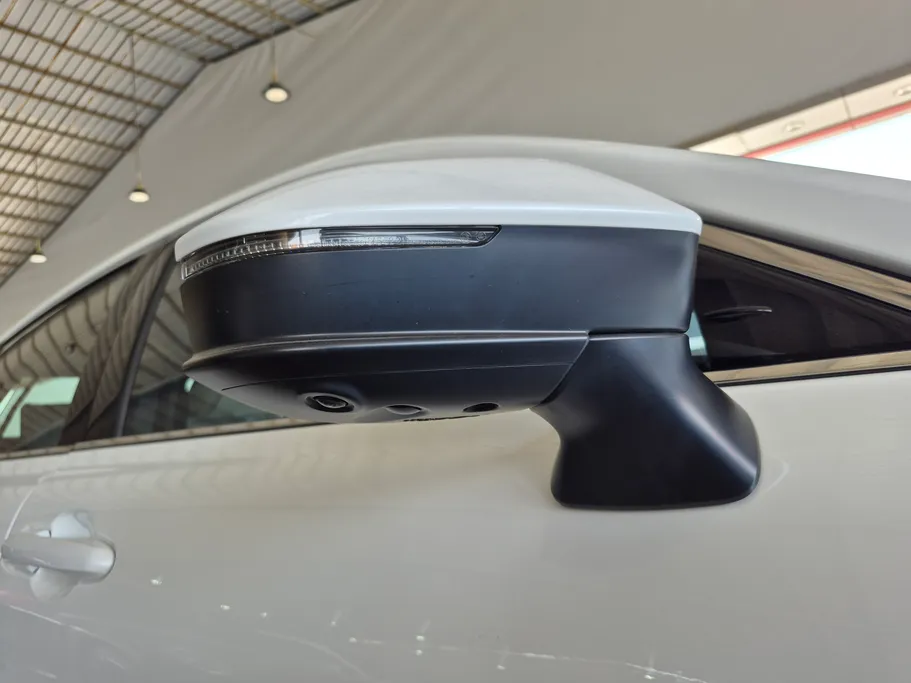 2023 Toyota Crown Premium 