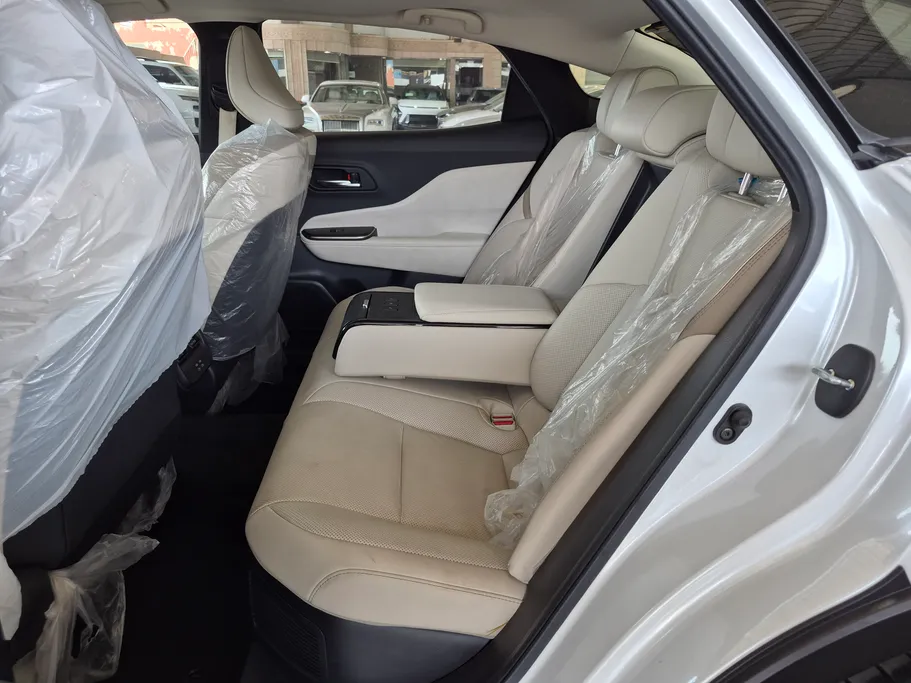 2023 Toyota Crown Premium 
