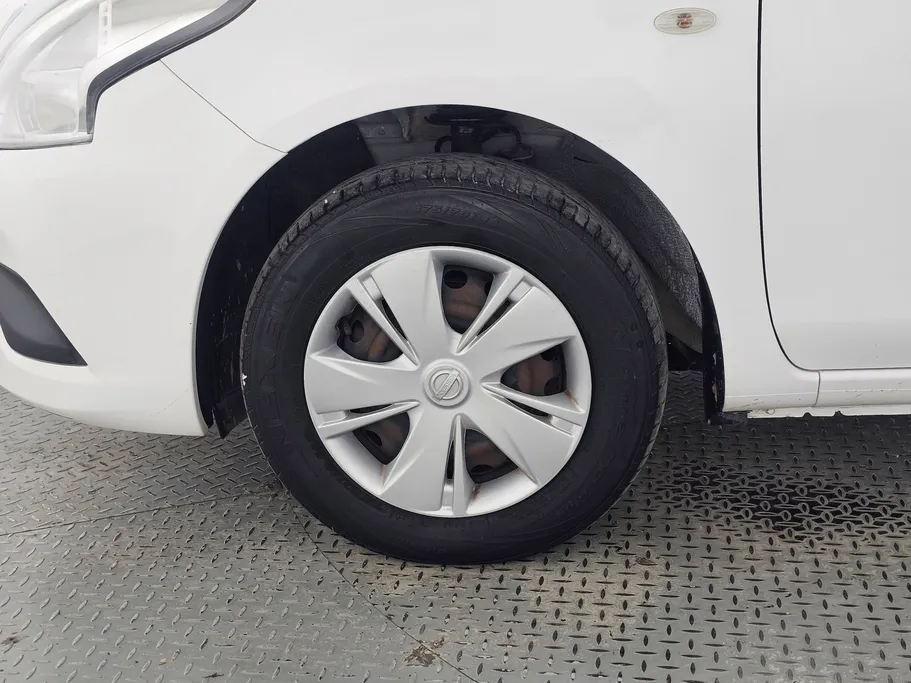 2018 Nissan Sunny SV 