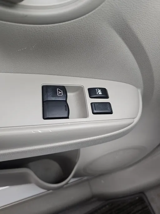 2018 Nissan Sunny SV 
