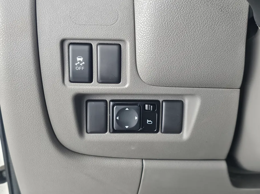 2018 Nissan Sunny SV 