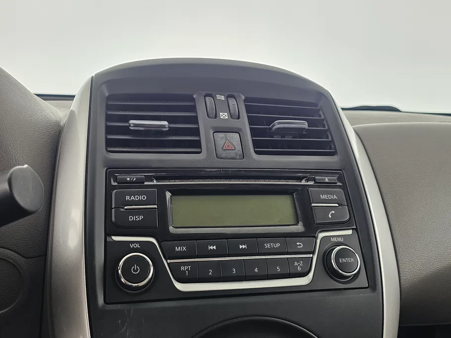 2018 Nissan Sunny SV 
