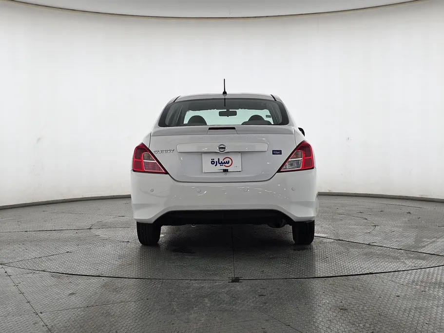 2018 Nissan Sunny SV 