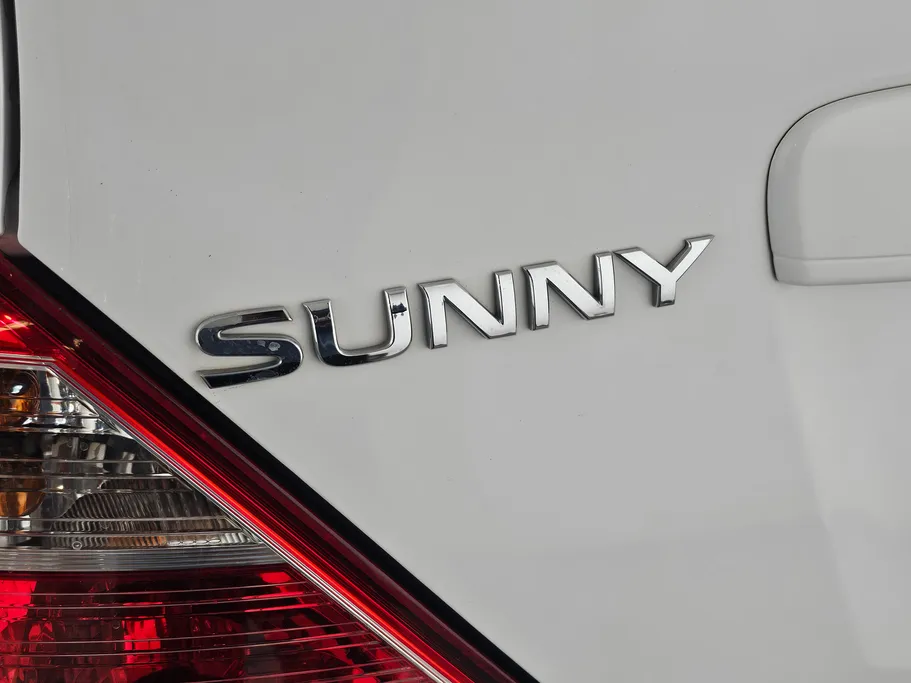2018 Nissan Sunny SV 