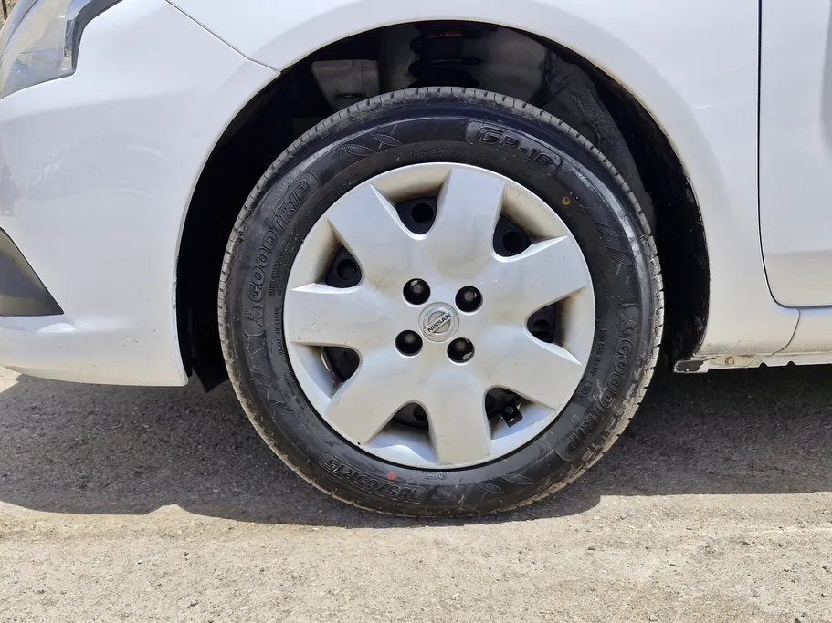 2022 Nissan Sunny SV 