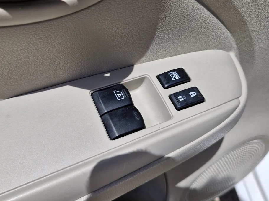 2022 Nissan Sunny SV 