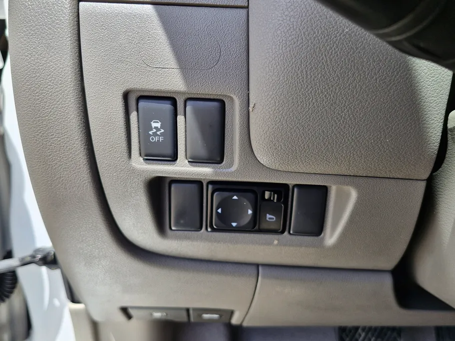 2022 Nissan Sunny SV 