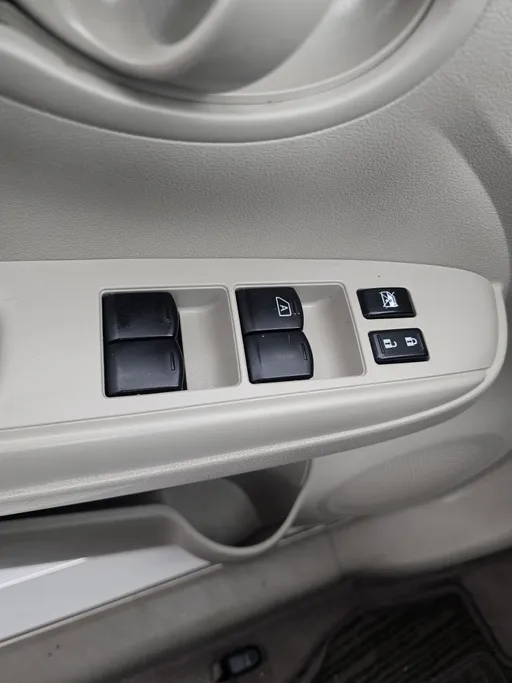 2023 Nissan Sunny SV Comfort 