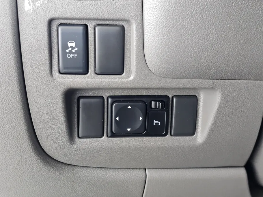 2023 Nissan Sunny SV Comfort 