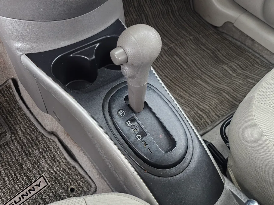 2023 Nissan Sunny SV Comfort 