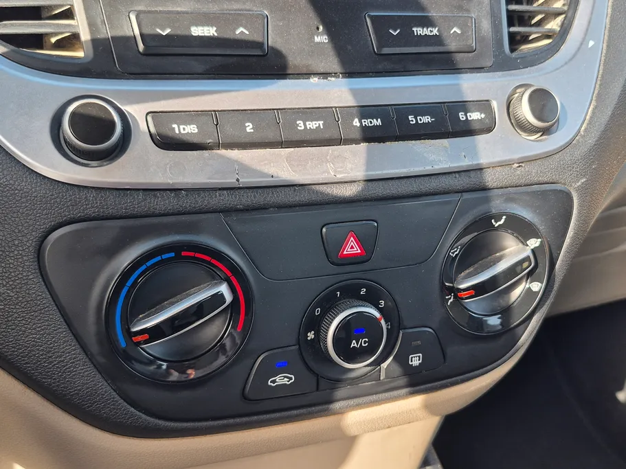 2023 Hyundai Accent Smart 