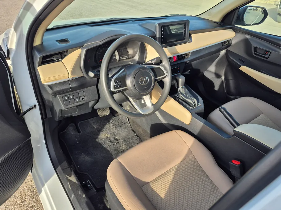 2023 Toyota Yaris  Y 