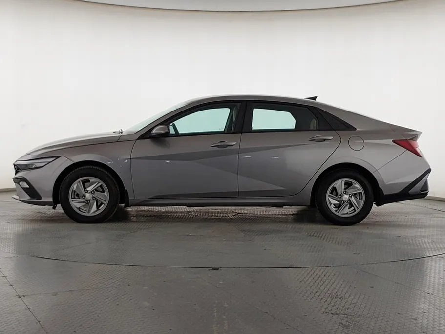 2024 Hyundai Elantra Fleet 