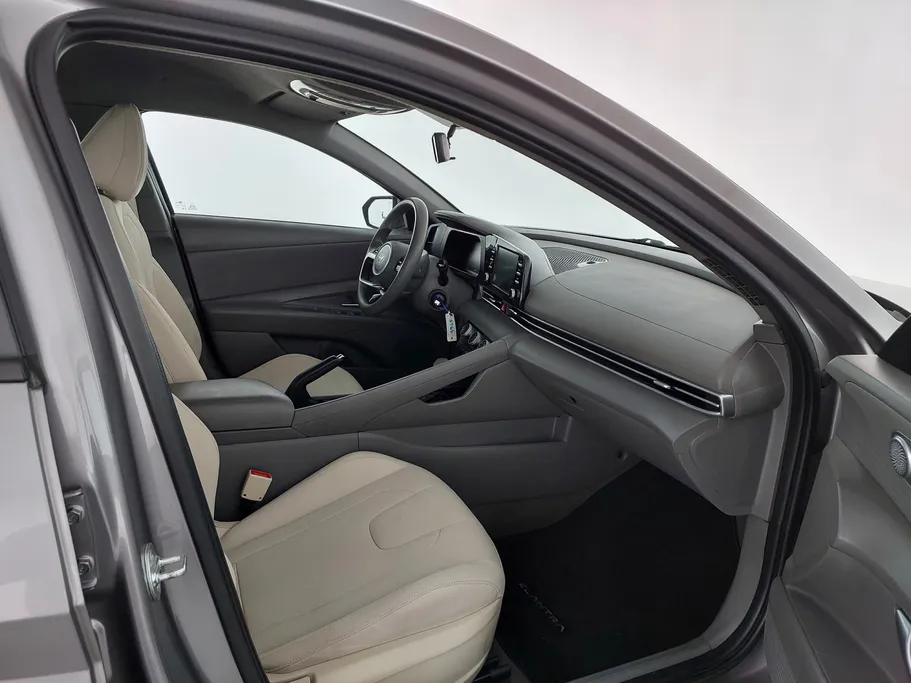 2024 Hyundai Elantra Fleet 