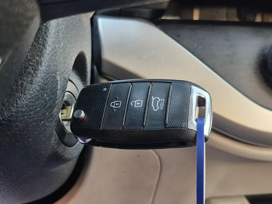 2023 Kia Carens LX S1 