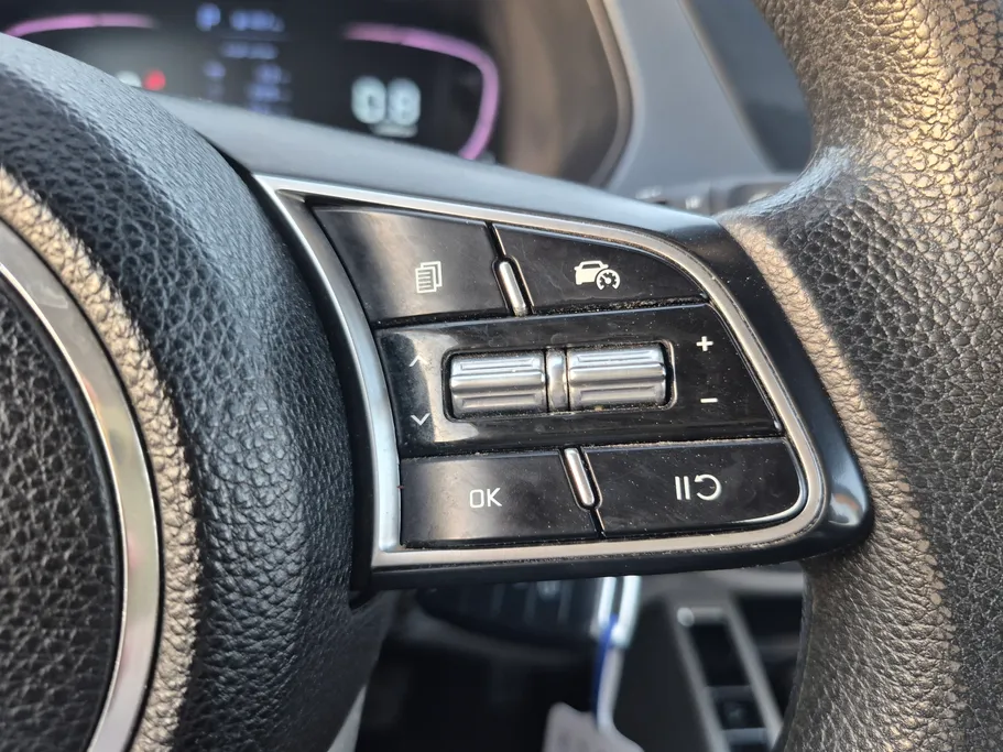 2023 Kia Carens LX S1 