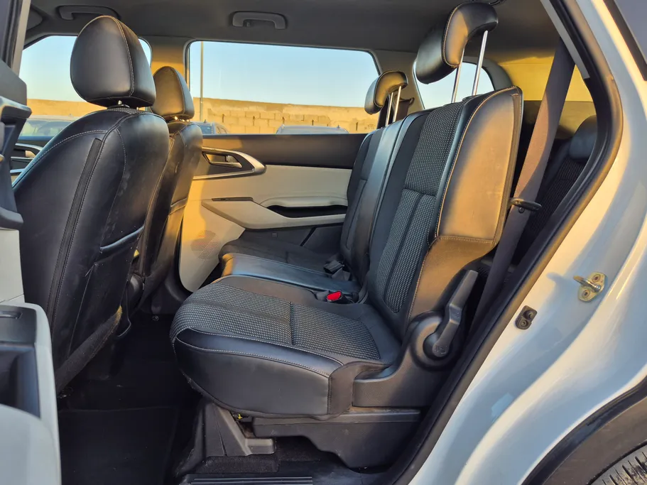 2023 Kia Carens LX S1 