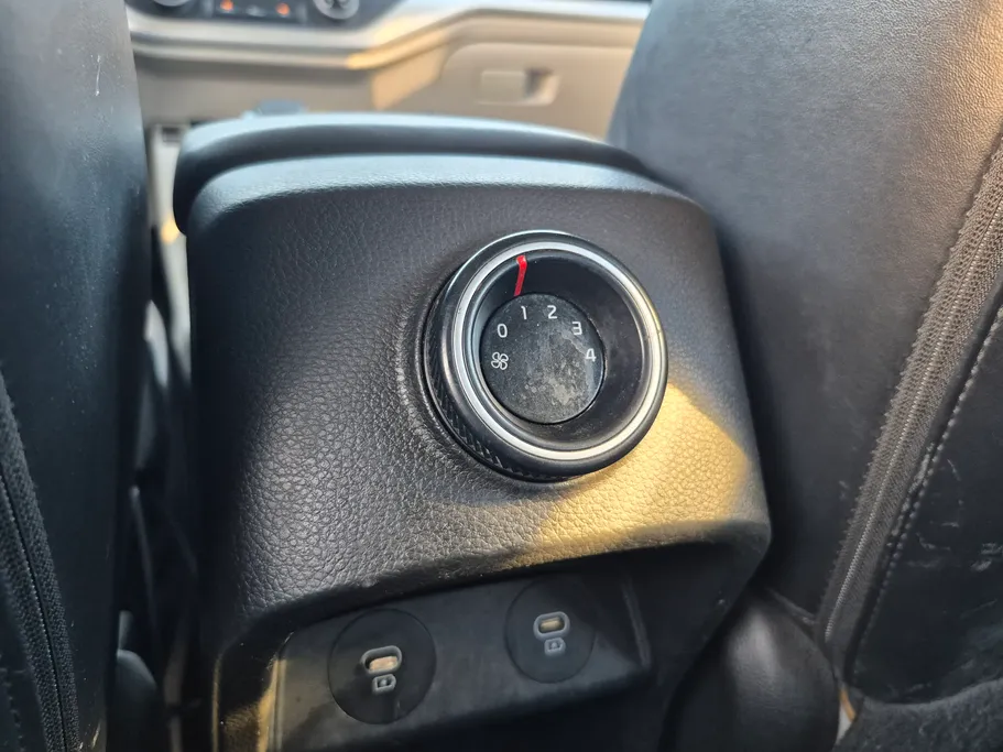 2023 Kia Carens LX S1 