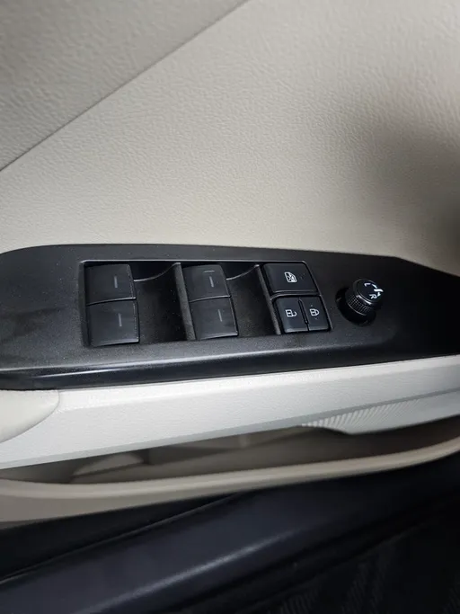 2022 تويوتا Camry  LE 