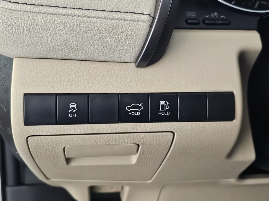 2022 تويوتا Camry  LE 