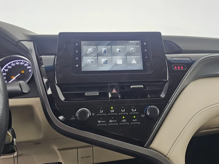 2022 تويوتا Camry  LE 