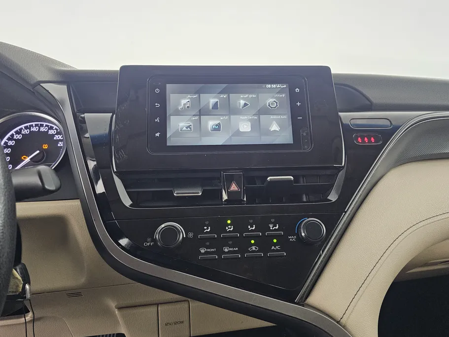 2022 تويوتا Camry  LE 