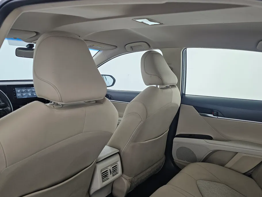 2022 تويوتا Camry  LE 