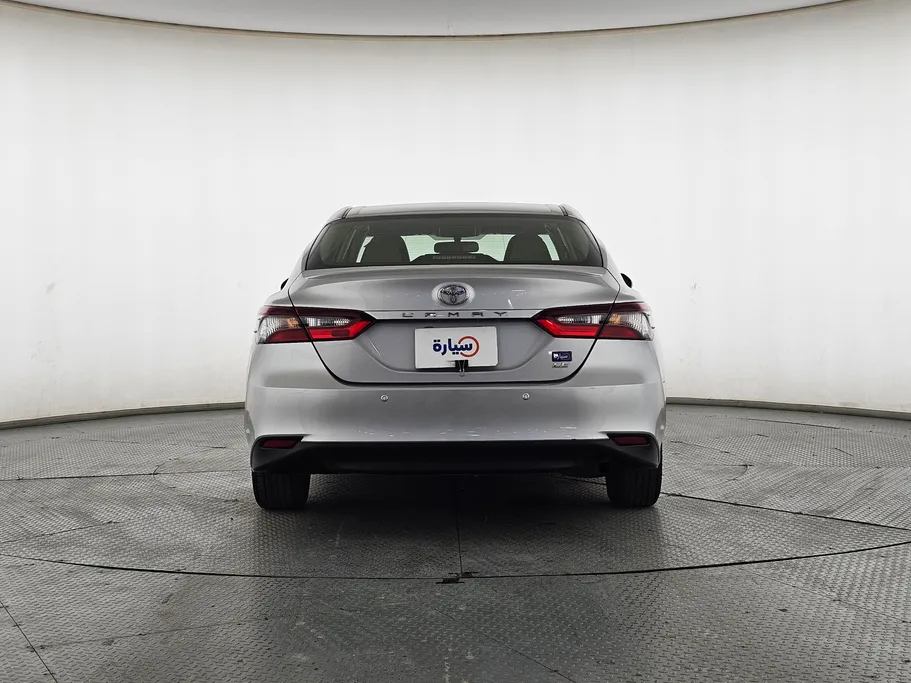 2022 تويوتا Camry  LE 