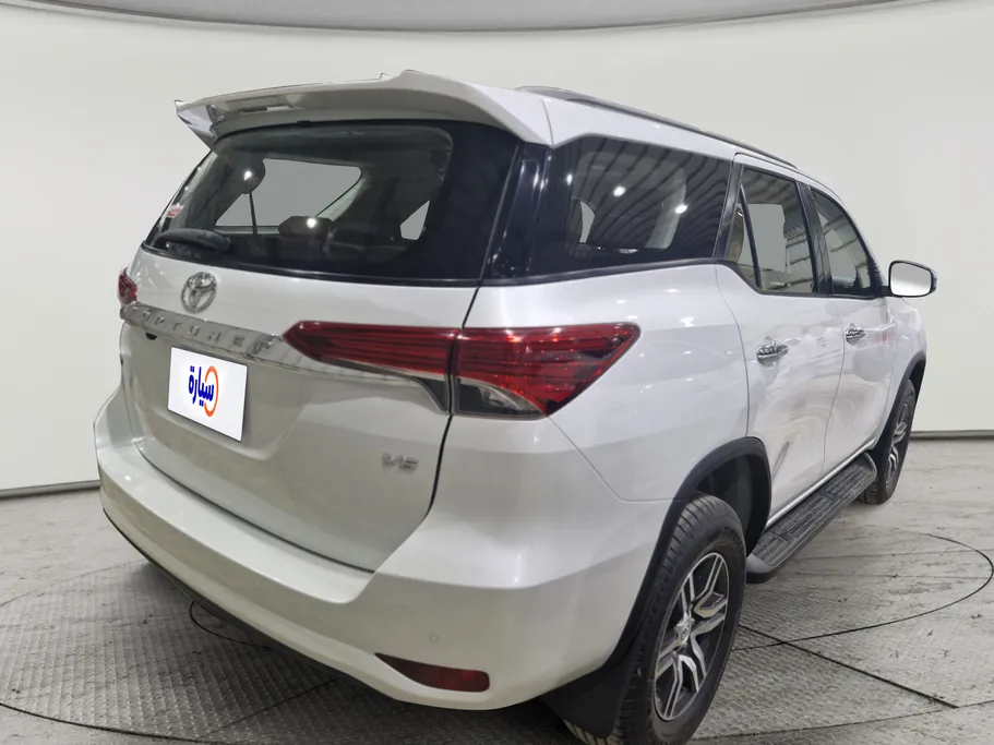 2024 Toyota Fortuner VX 
