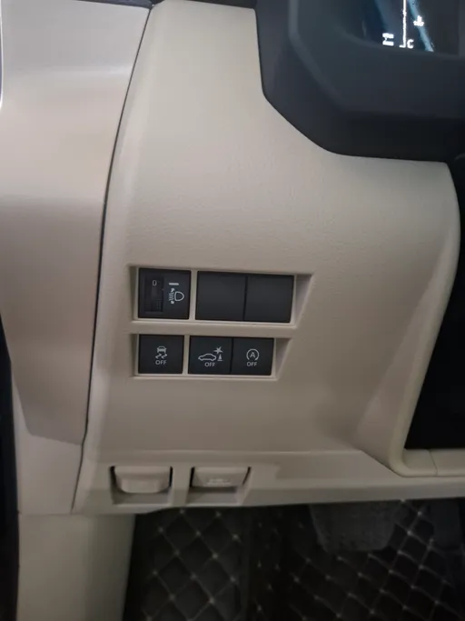 تويوتا لاندكروزر GXR1 2025 