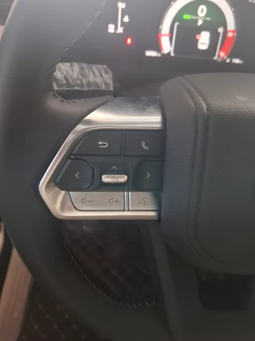 تويوتا لاندكروزر GXR1 2025 