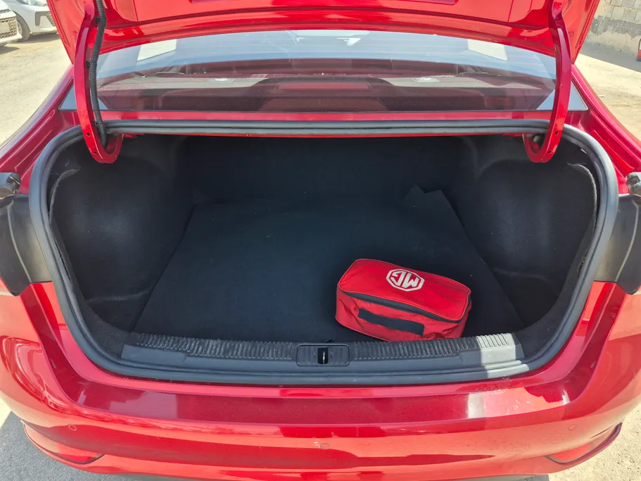 2022 MG 5 COM 