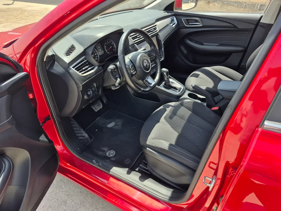 2022 MG 5 COM 