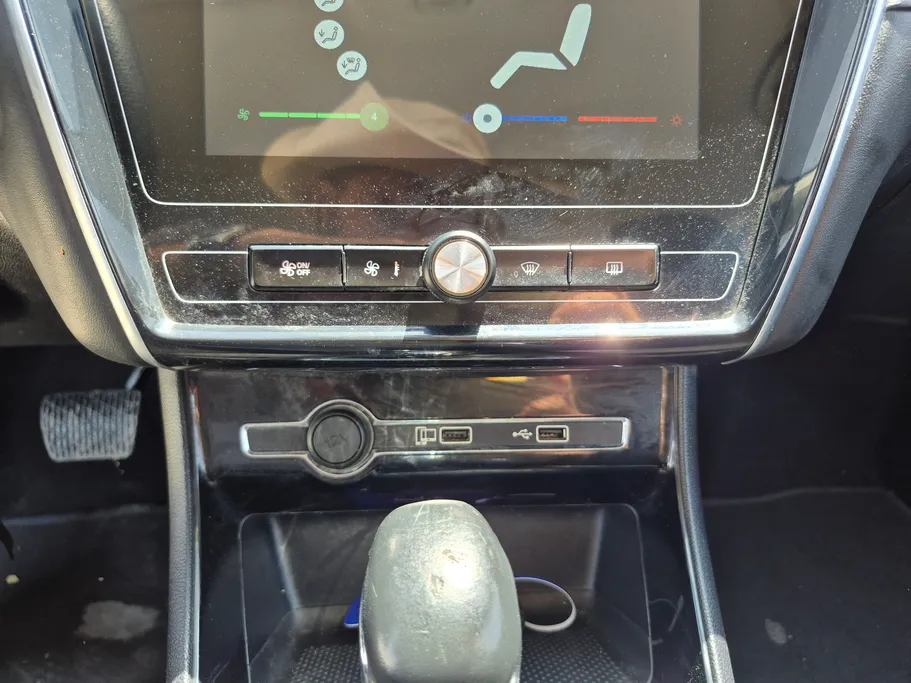 2022 MG 5 COM 