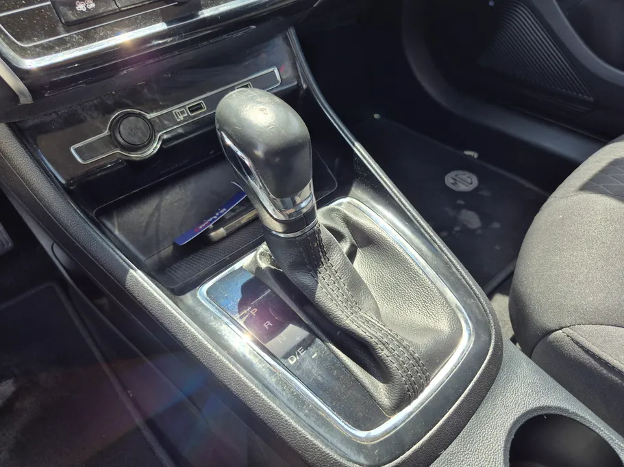 2022 MG 5 COM 