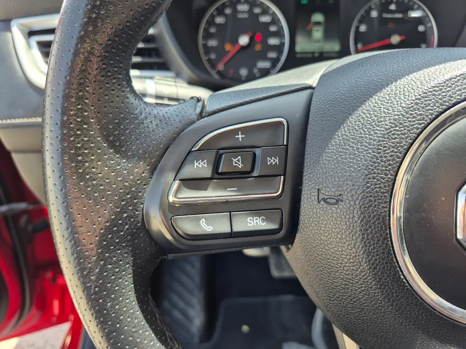 2022 MG 5 COM 